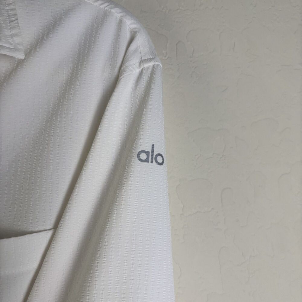 Alo Yoga Dreamscape White Button Down Shirt - Picture 4 of 5